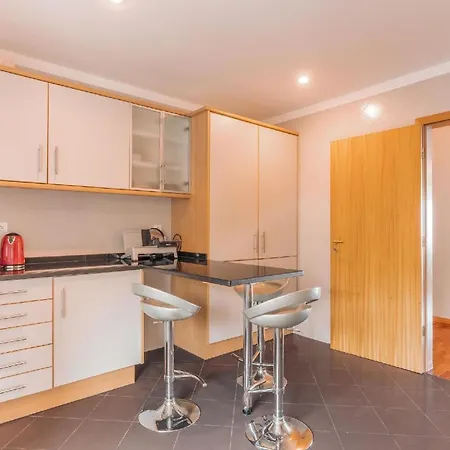 Apartment Ferienwohnung Fuer 6 Personen Ca 170 Qm In Canico, Madeira Ostkueste Von Madeira
