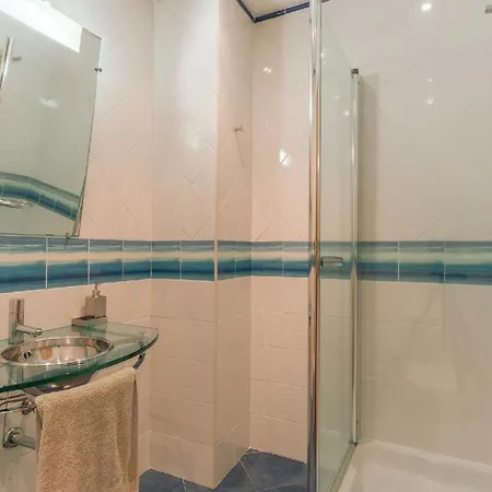 Ferienwohnung Fuer 6 Personen Ca 170 Qm In Canico, Madeira Ostkueste Von Madeira Apartment Canico (Madeira)