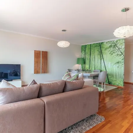 Ferienwohnung Fuer 6 Personen Ca 170 Qm In Canico, Madeira Ostkueste Von Madeira Apartment Canico (Madeira)