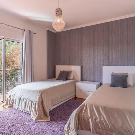 Ferienwohnung Fuer 6 Personen Ca 170 Qm In Canico, Madeira Ostkueste Von Madeira *