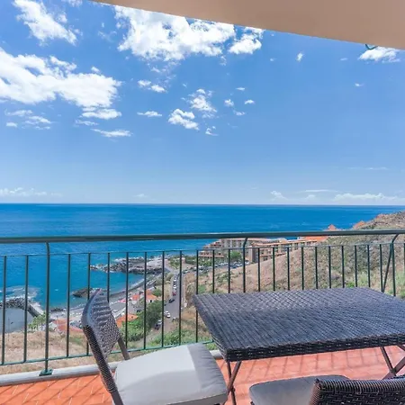 Ferienwohnung Fuer 6 Personen Ca 170 Qm In Canico, Madeira Ostkueste Von Madeira